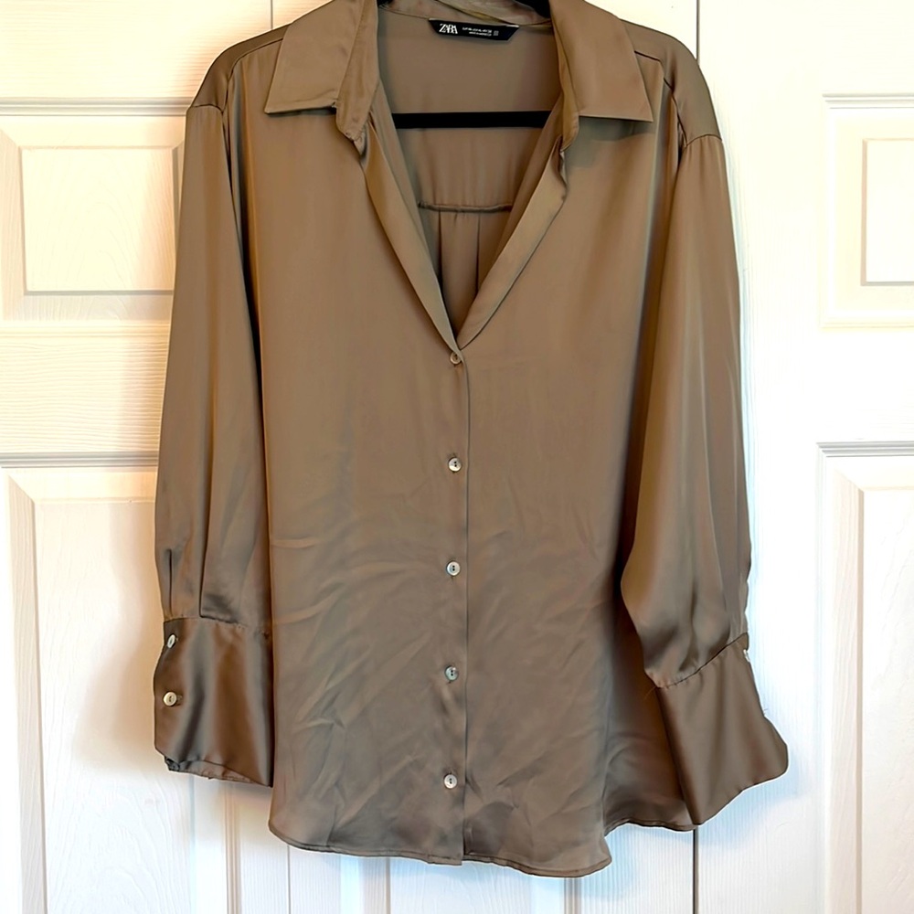ZARA Silky Blouse Shirt Color-Putty Sz XL Very Elegant